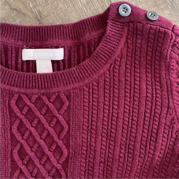 Banana Republic Cable Knit short sleeve top - Picture 3 of 3